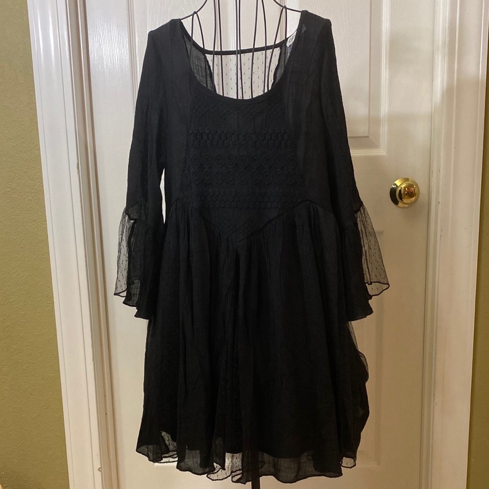 Rebellion Women’s Size Large Black Tunic - Picture 4 of 10